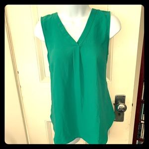 Green sleeveless tank blouse